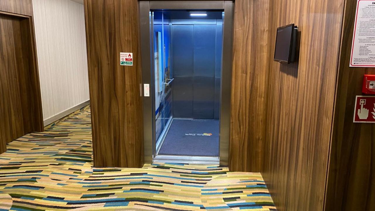 シフィノウイシチェAleja Baltic Park Molo 308アパートメント エクステリア 写真